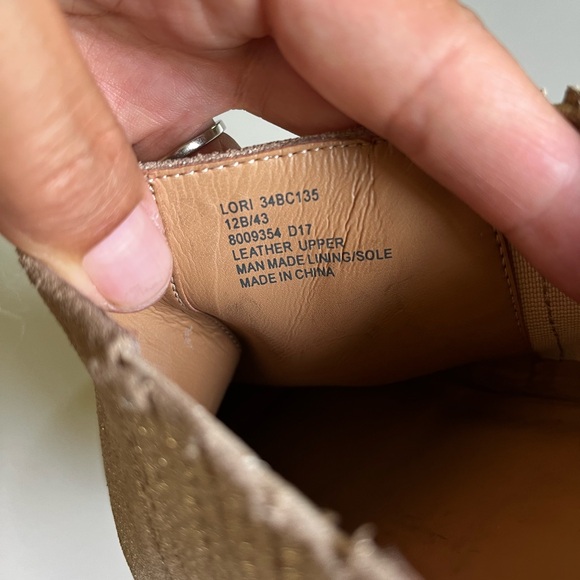 BCBG Lori Metallic Gold Leather Mule Ladies Size 12 - Picture 4 of 10